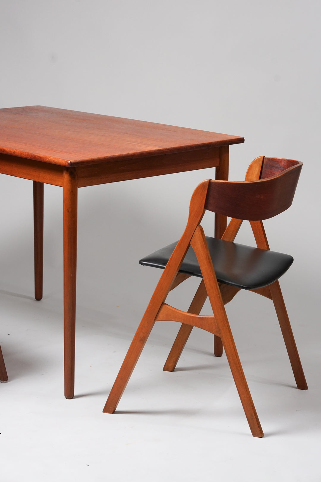 Dining table, Denmark, 1960s
