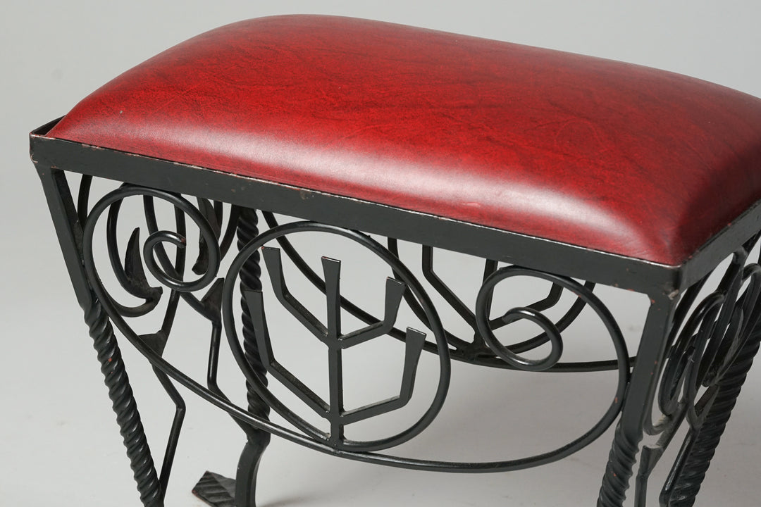 Rare iron stools, Taidetakomo Hakkarainen, Early 20th Century