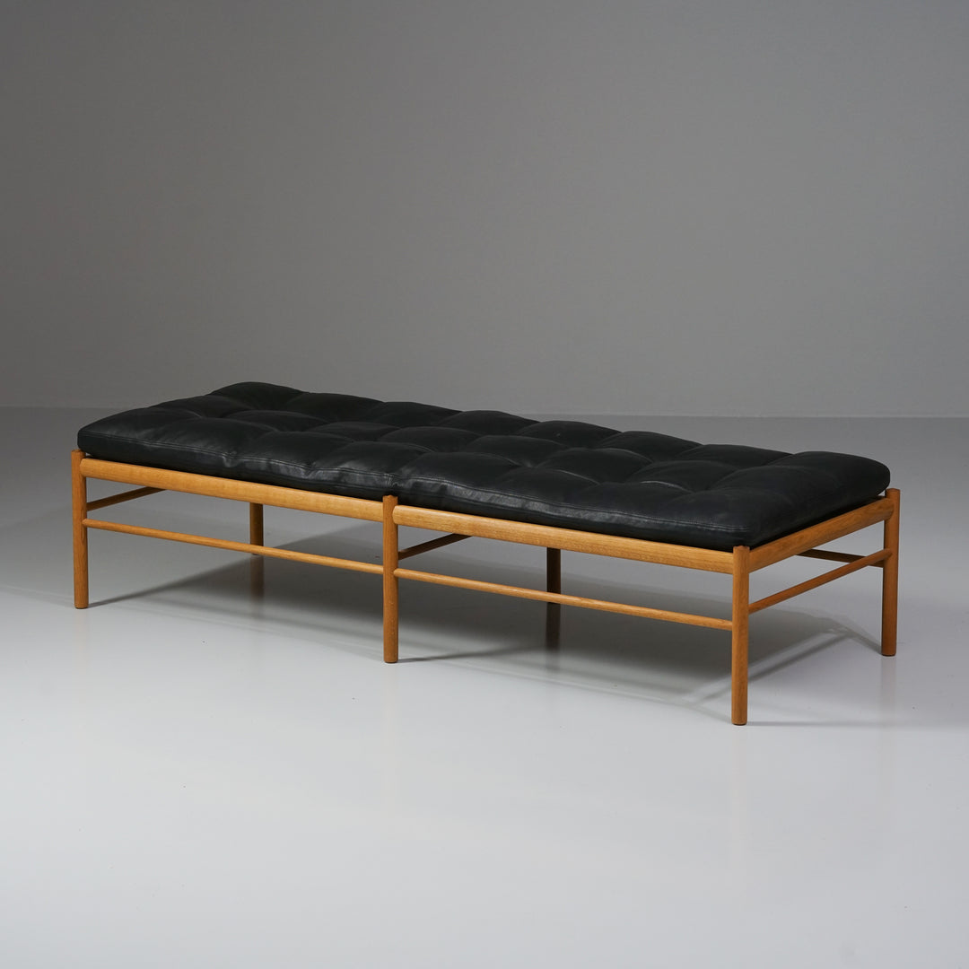 Model OW150 daybed, Ole Wanscher, Carl Hansen & Søn, 21st century