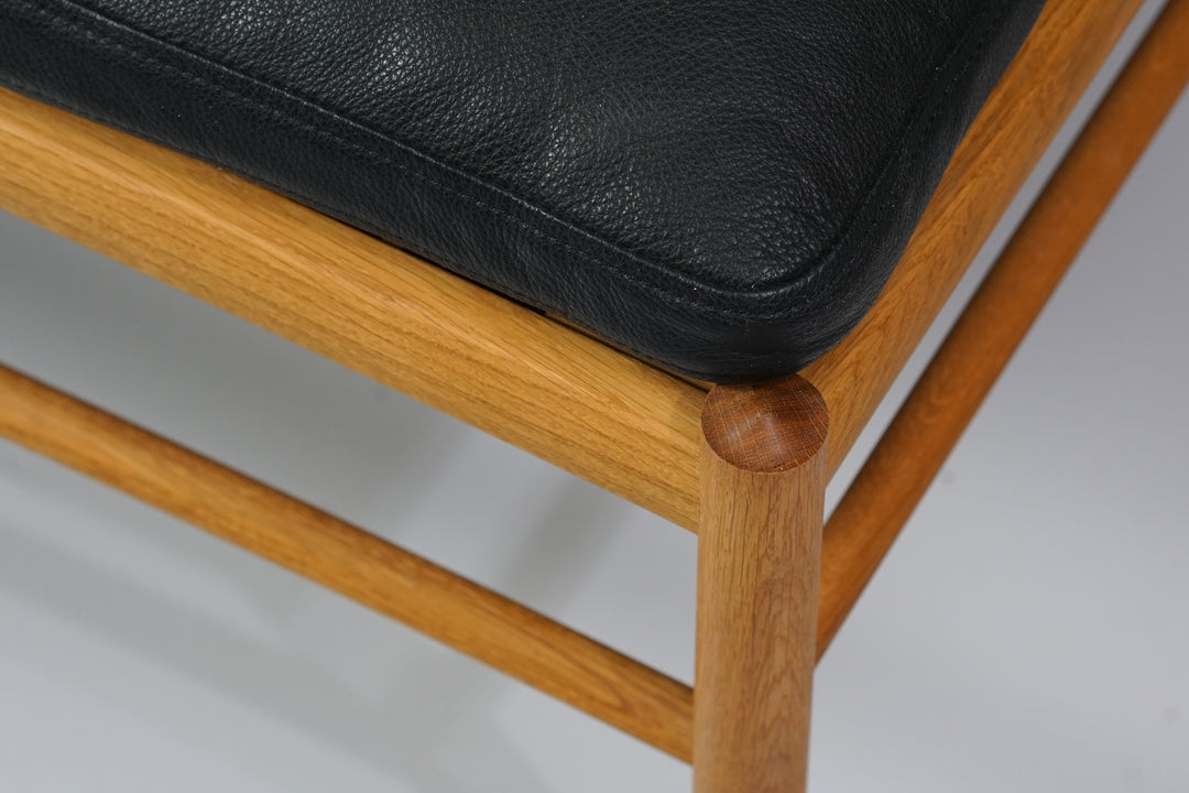 Model OW150 daybed, Ole Wanscher, Carl Hansen & Søn, 21st century
