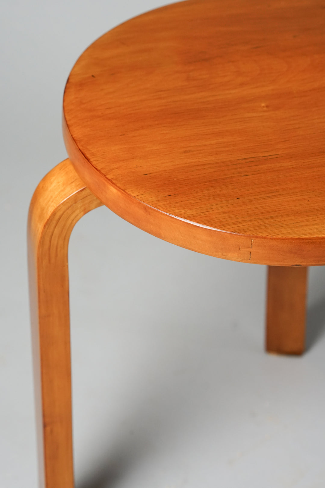 Stool model 60, Alvar Aalto, Oy Huonekalu- ja Rakennustyötehdas Ab, 1930s/1940s