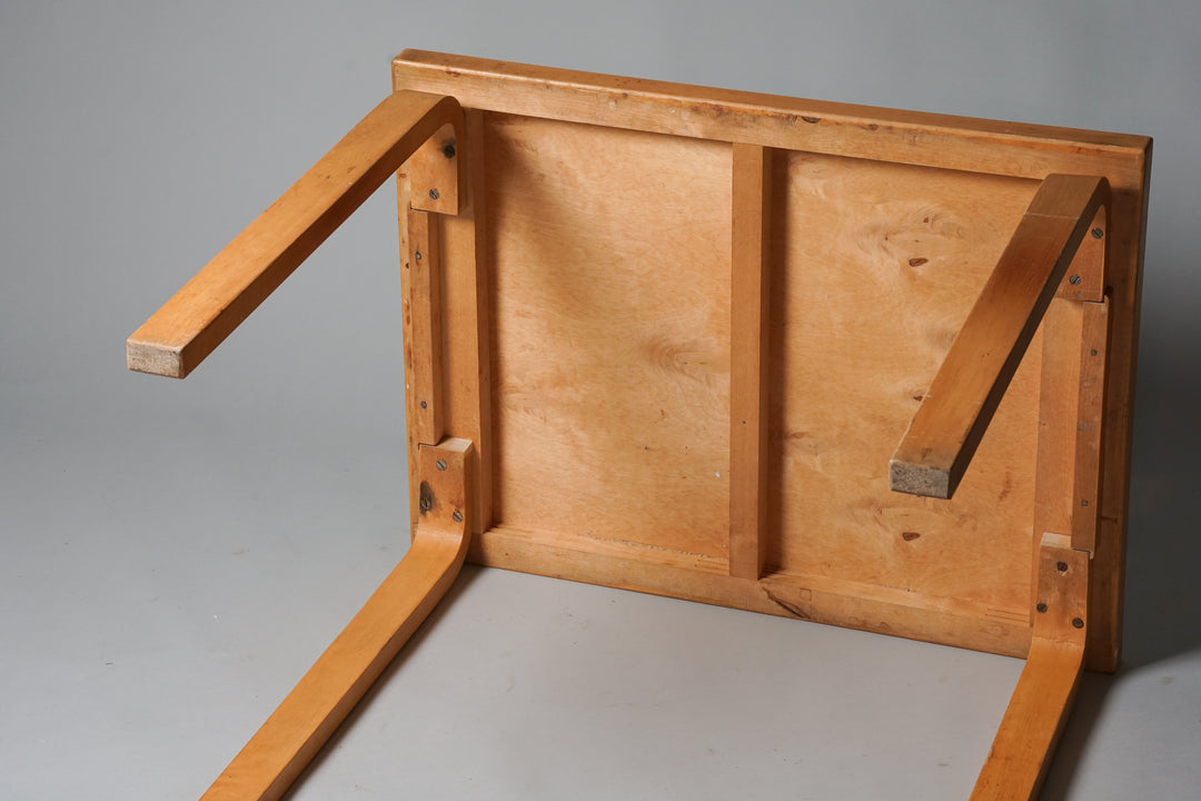Table, Alvar Aalto, Oy Huonekalu- ja Rakennustyötehdas Ab, 1950s