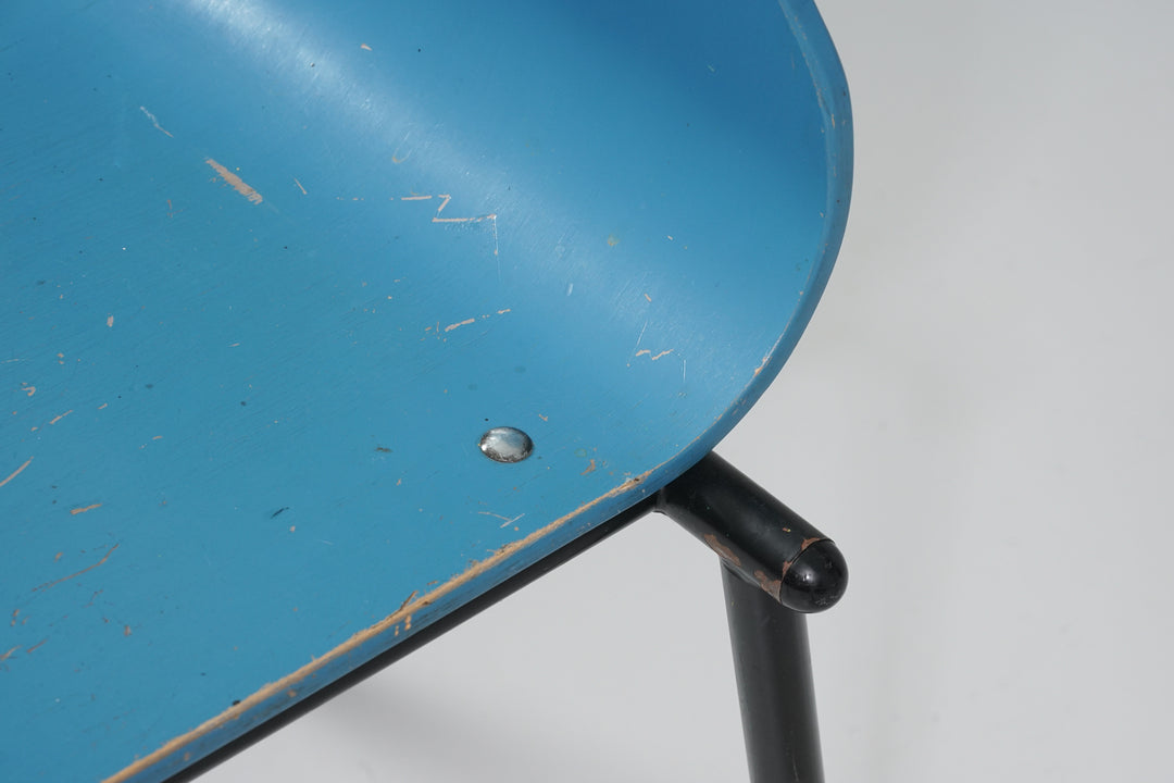 Rare model "Atski" chair, Yrjö Kukkapuro, Avarte, 1980s