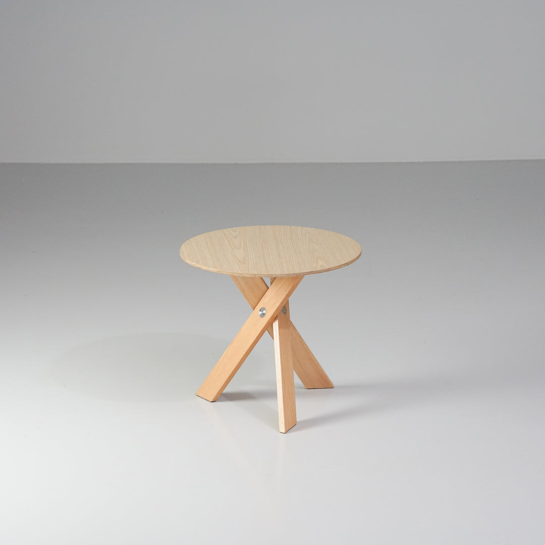 Malli "Shanghai" pöytä, Ilkka Suppanen, Avarte, 2012