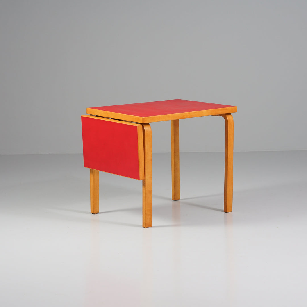 Model DL 82 drop-leaf table, Alvar Aalto, Oy Huonekalu- ja Rakennustytehdas Ab, 1950/1960s