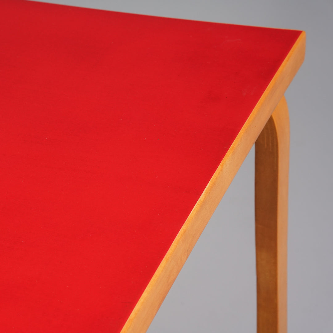 Model DL 82 drop-leaf table, Alvar Aalto, Oy Huonekalu- ja Rakennustytehdas Ab, 1950/1960s