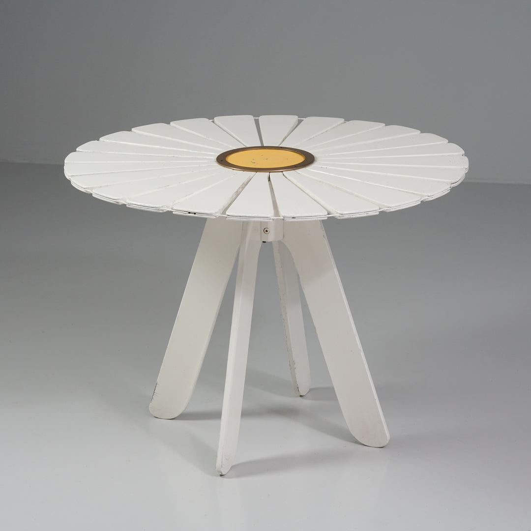 Malli 330 "Aurinkopöytä", Alvar Aalto, Artek, 50/60-luku