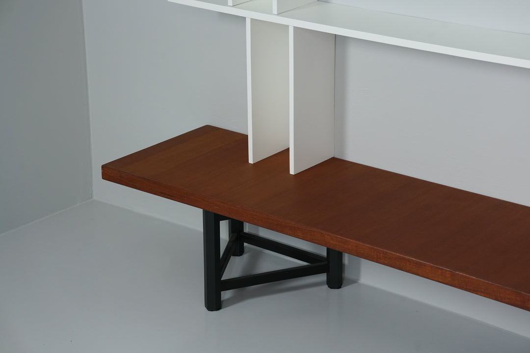 Bookshelf model "Välipala", Hiort af Ornäs, Huonekaluliike Mikko Nupponen, 1950s