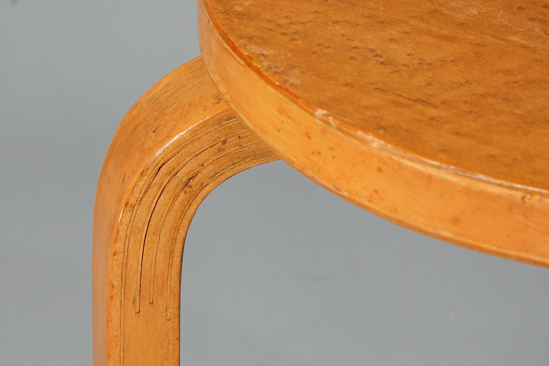 Stool model 60, Alvar Aalto, Oy Huonekalu- ja Rakennustyötehdas Ab, 1930/1940s