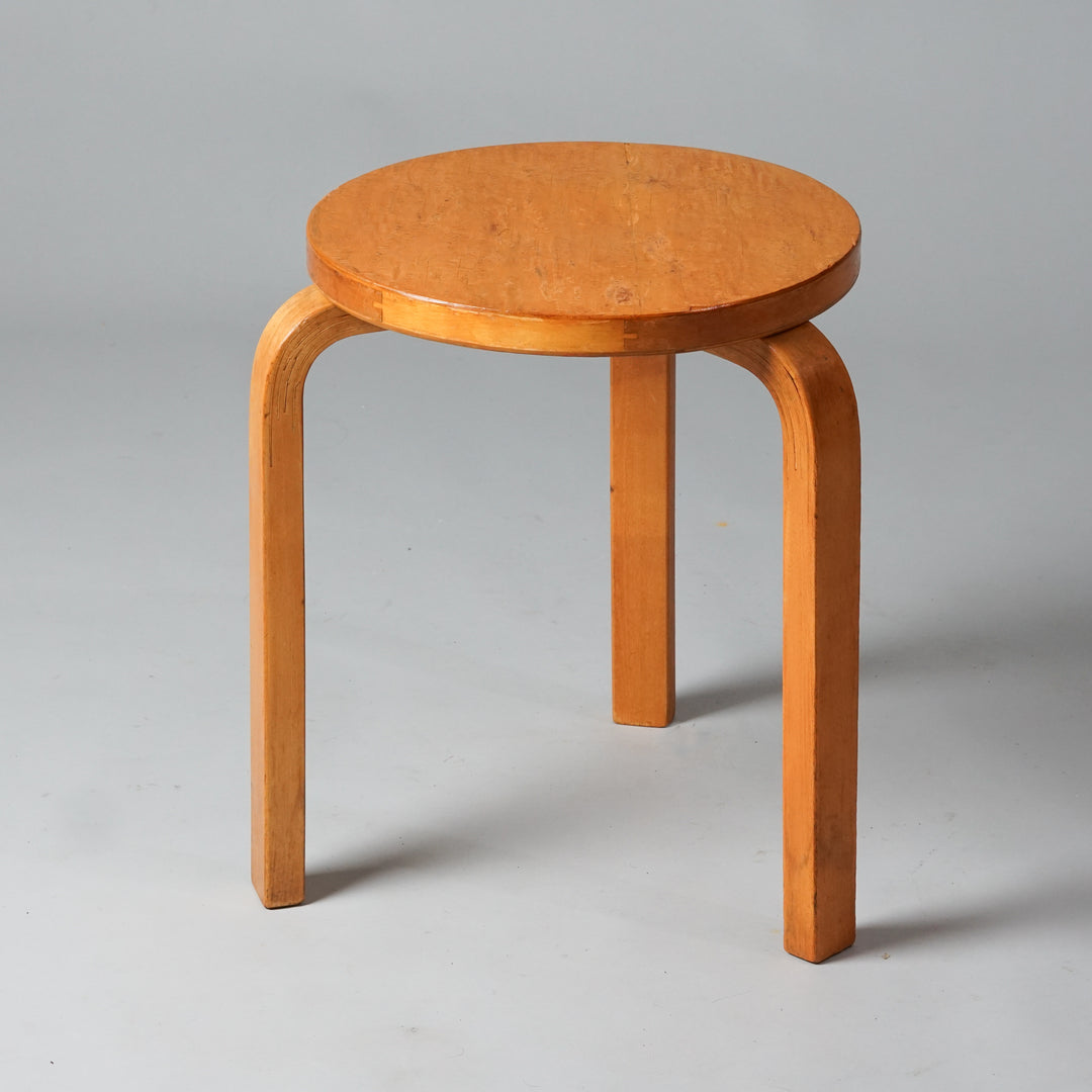 Stool model 60, Alvar Aalto, Oy Huonekalu- ja Rakennustyötehdas Ab, 1930/1940s