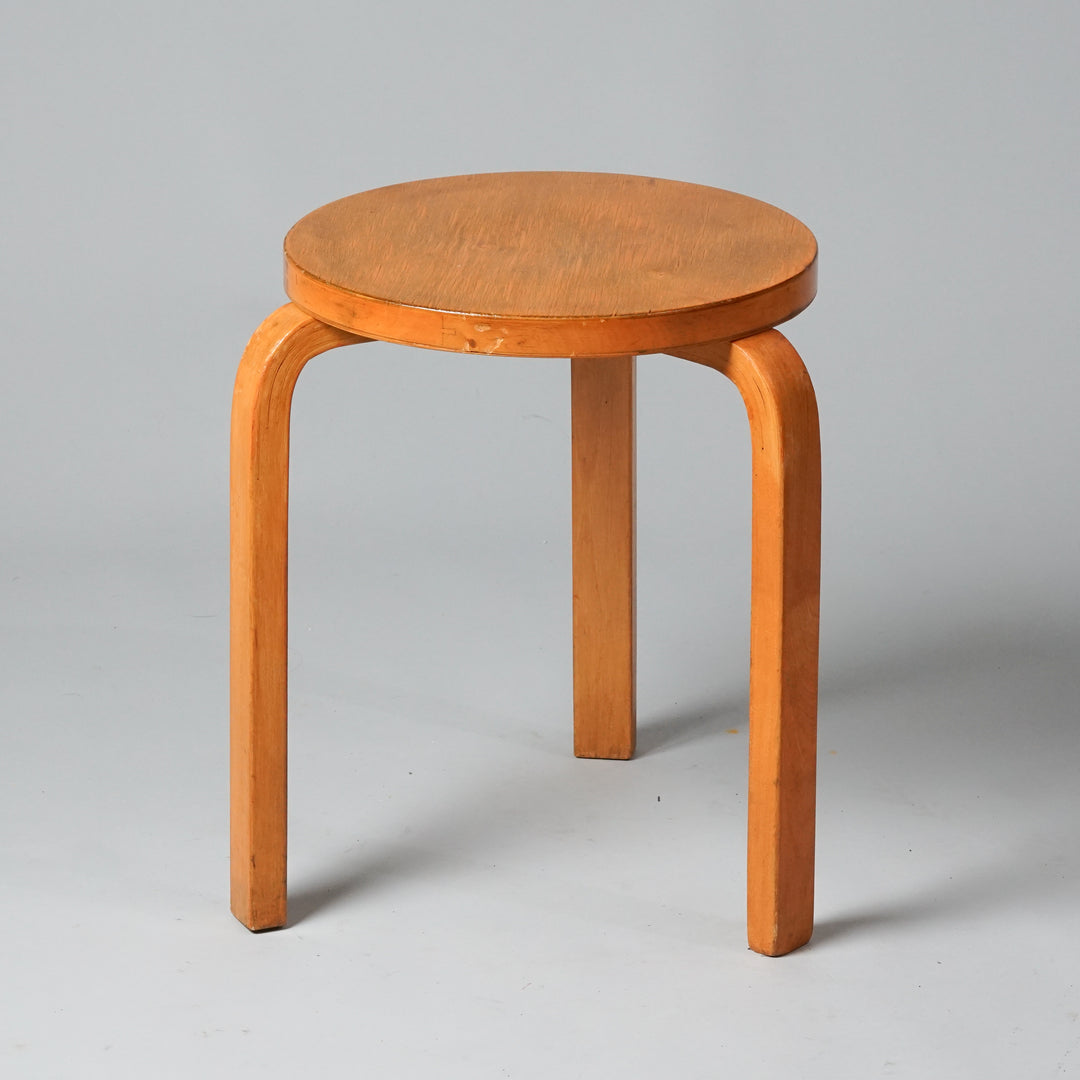 Stool model 60, Alvar Aalto, Oy Huonekalu- ja Rakennustyötehdas Ab, 1930/1940s