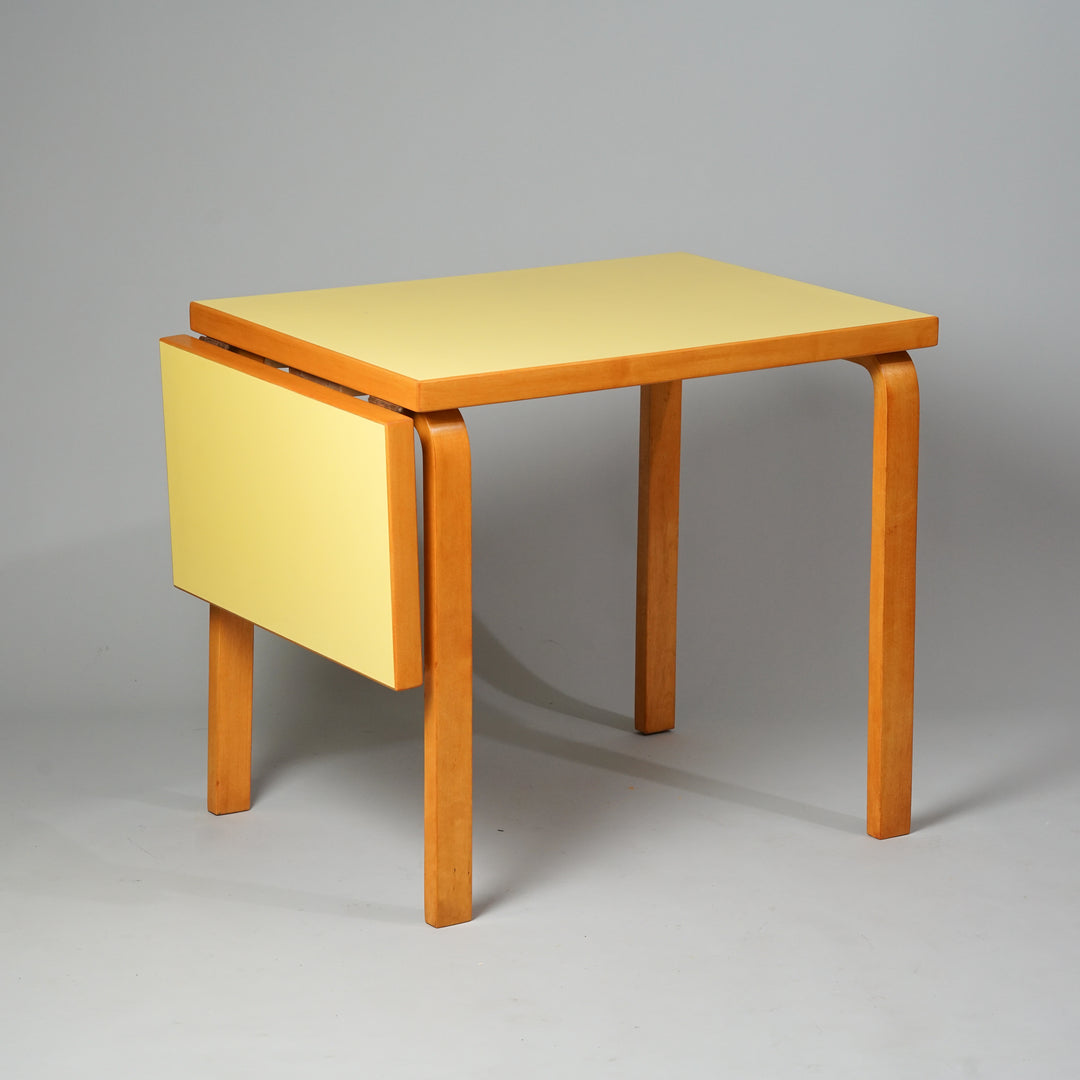 Table model DL 82,  Alvar Aalto, Oy Huonekalu- ja Rakennustyötehdas Ab, 1950s