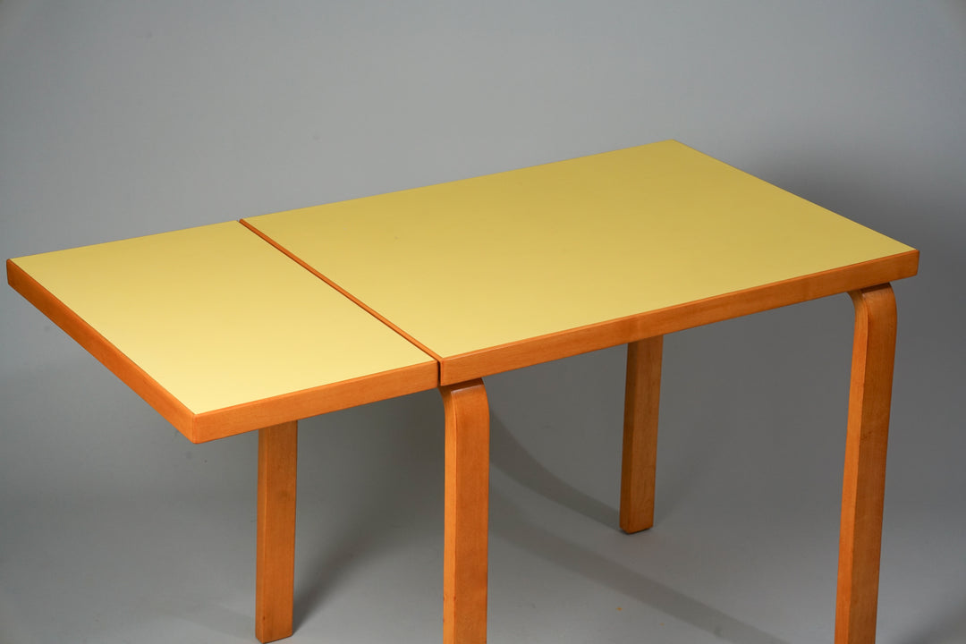 Table model DL 82,  Alvar Aalto, Oy Huonekalu- ja Rakennustyötehdas Ab, 1950s