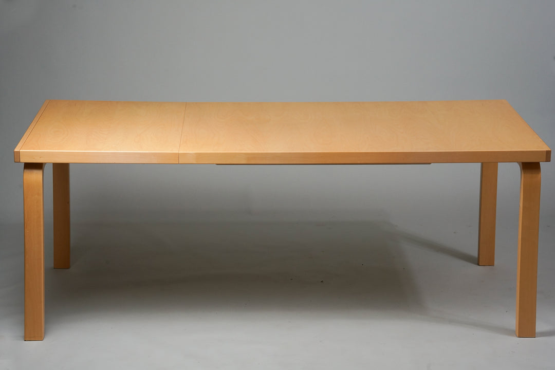 Model 97 extendable table, Alvar Aalto, Artek, Early 21st Century 