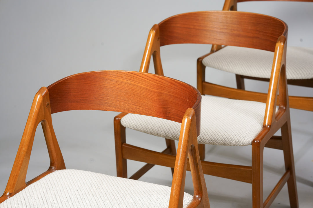 Dining chairs (6 pieces), Henning Kjaernulf, Denmark, 1960s