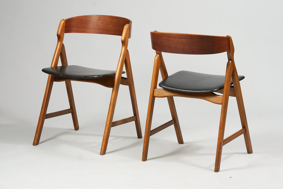 Chairs (2 pieces), Henning Kjaernulf, Denmark