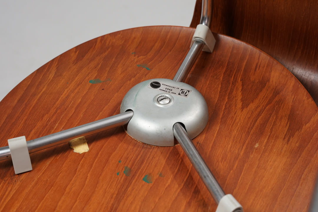 *Varattu* Muurahais tuolit malli 3100 (2 kpl), Arne Jacobsen, Fritz Hansen, 60-luku