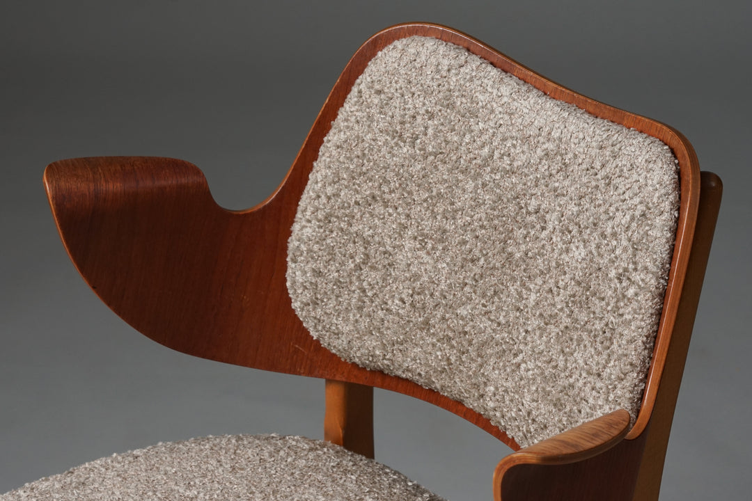 Chair model 107, Hans Olsen, Denmark, 1960s