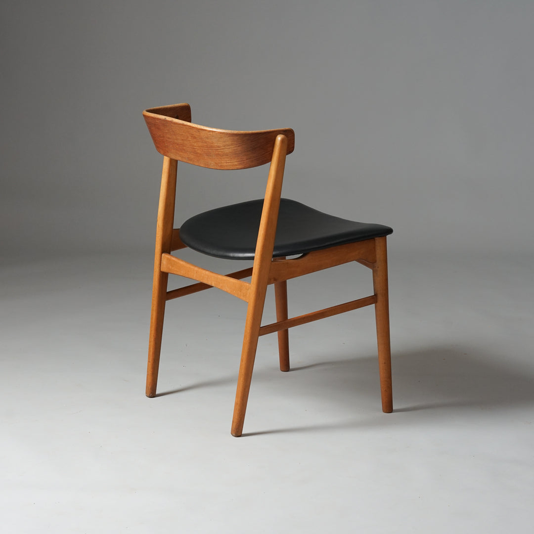 Dining chairs model 206 (8 pieces),  Farstrup, Denmark, 1960s