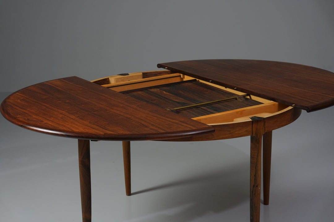 Extendable dining table model 15, Niels Otto Møller, J.L. Møller, Denmark, 1960s