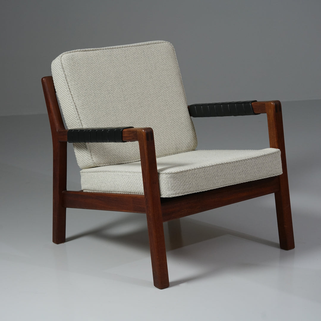 Pair of model Rialto armchairs, Hiort af Ornäs, Puunveisto Oy, 1950/1960s