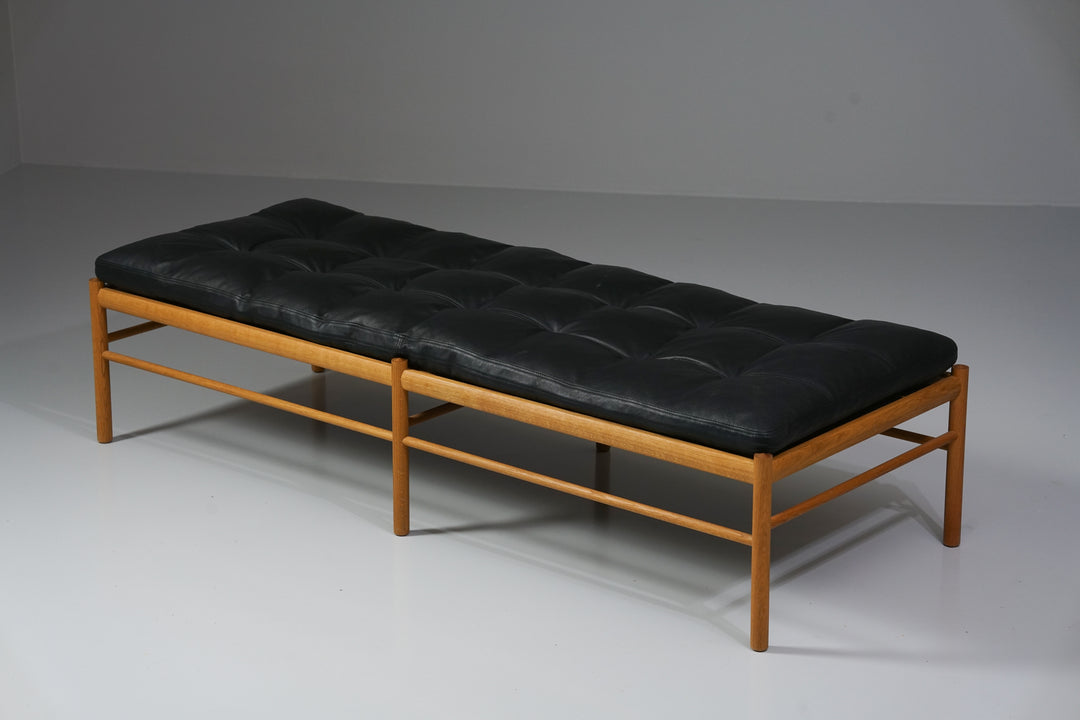 Model OW150 daybed, Ole Wanscher, Carl Hansen & Søn, 21st century 