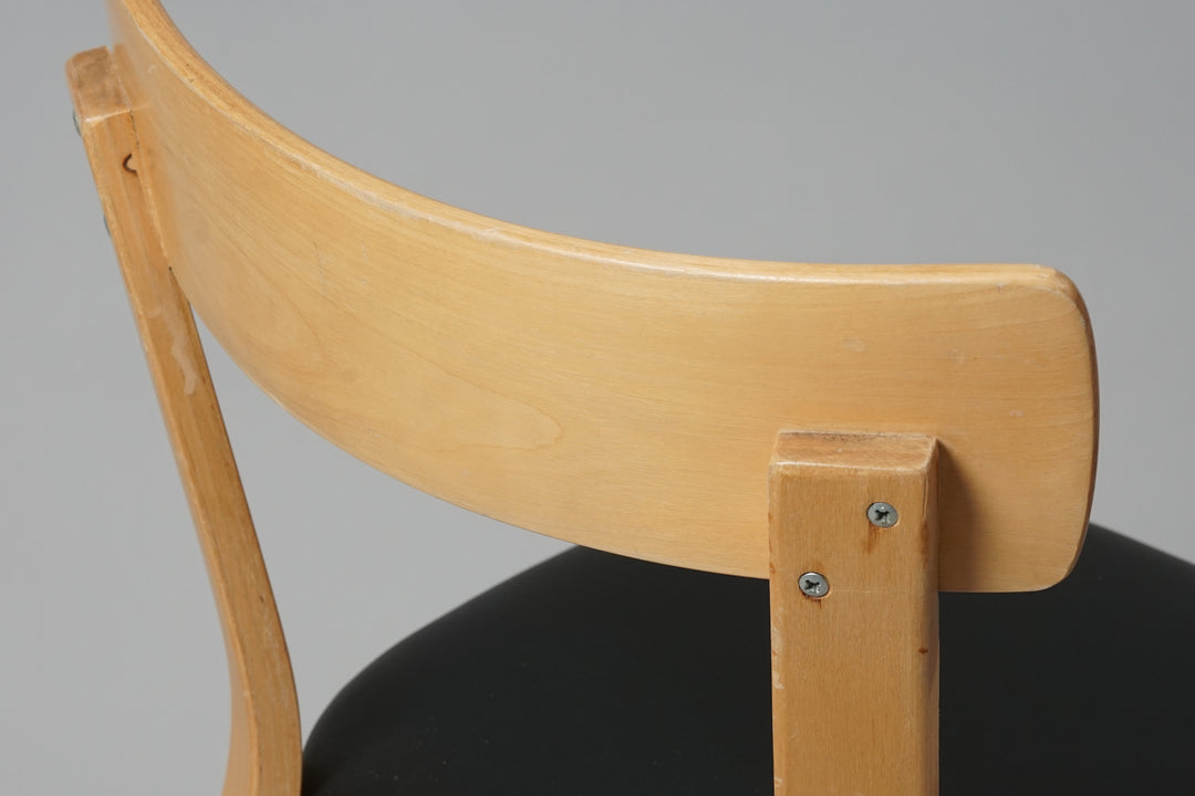 Verhoiltu tuoli (2kpl), malli 69, Alvar Aalto, Artek, 1900-luvun loppupuoli