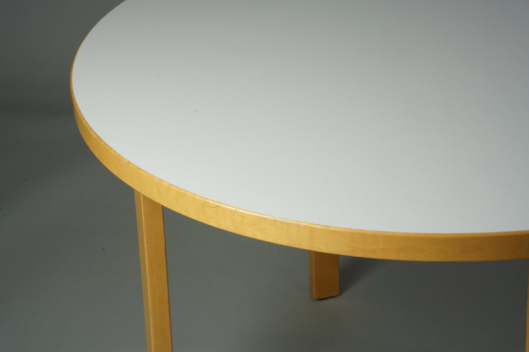 Ruokapöytä malli 90A (3 kpl), Alvar Aalto, Artek, 1900-luvun loppupuoli