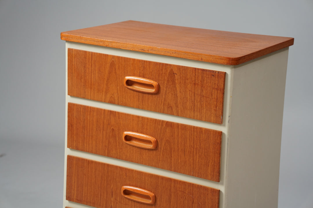 Small chest of drawers, 1960's