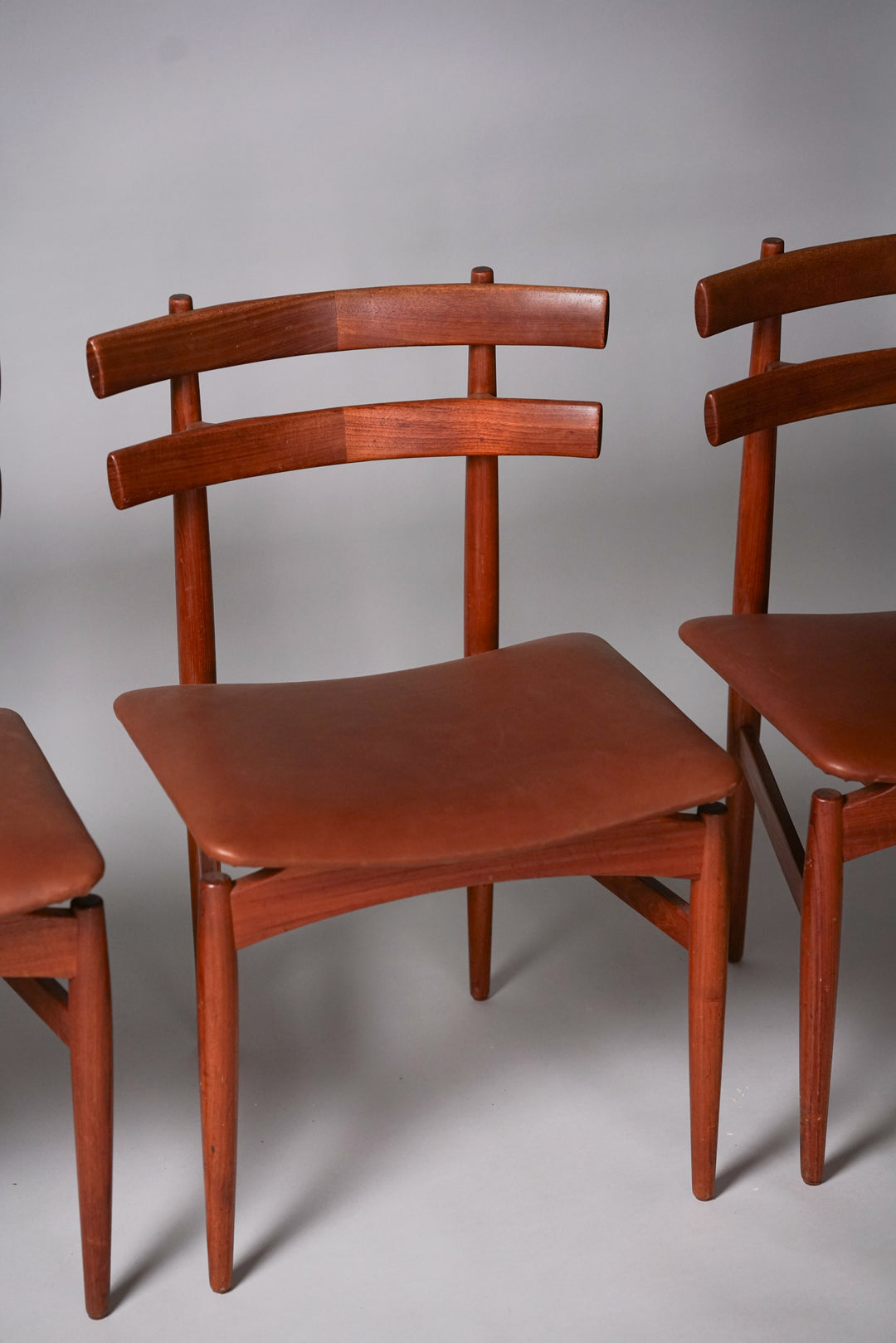 Dining chairs (4 pieces), Poul Hundevad, 1960s