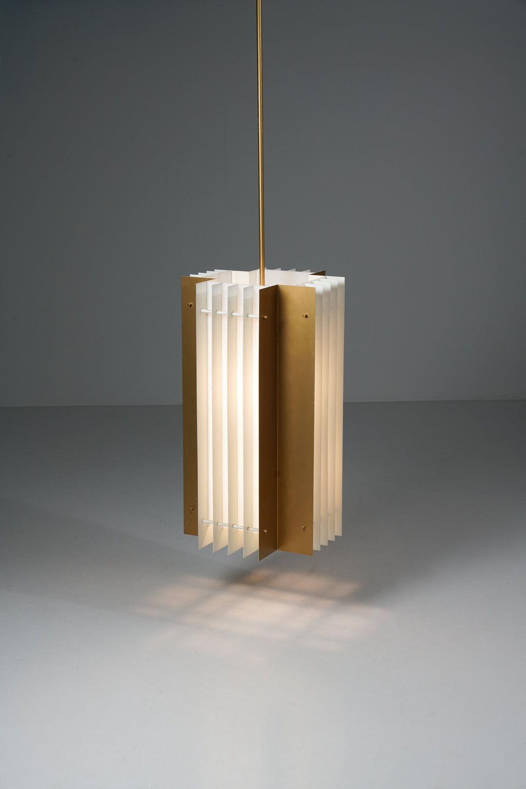 Malli 18352 kattovalaisimet (4 kpl), attrb. Lisa Johansson-Pape, Orno, 60-luku