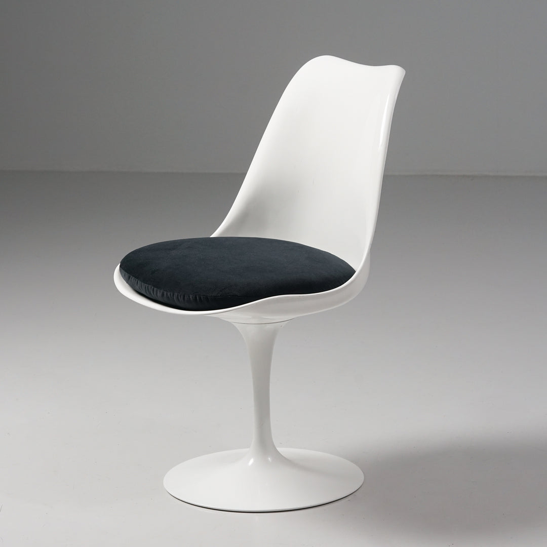 Tulppaani tuolit (6 kpl), Eero Saarinen, Knoll, 1900-luvun loppupuoli