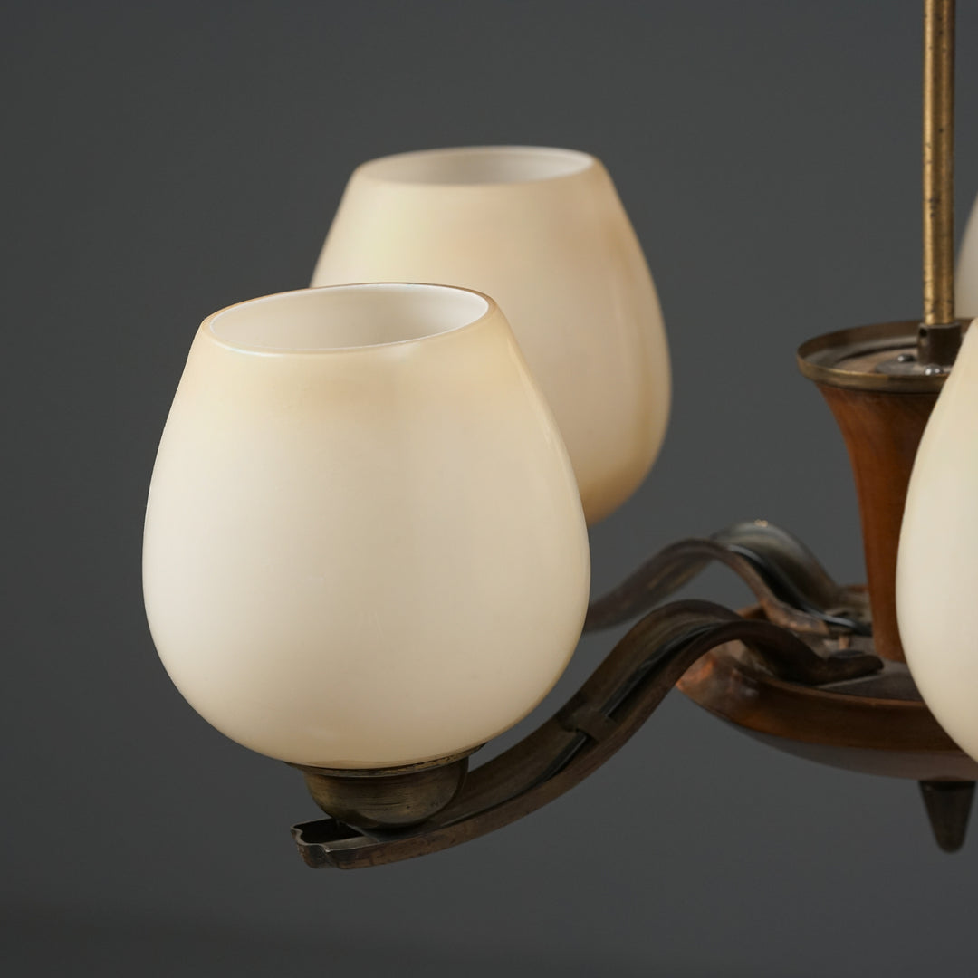 Kattovalaisin malli 1256/3, Paavo Tynell, Taito Oy, 30/40-luku