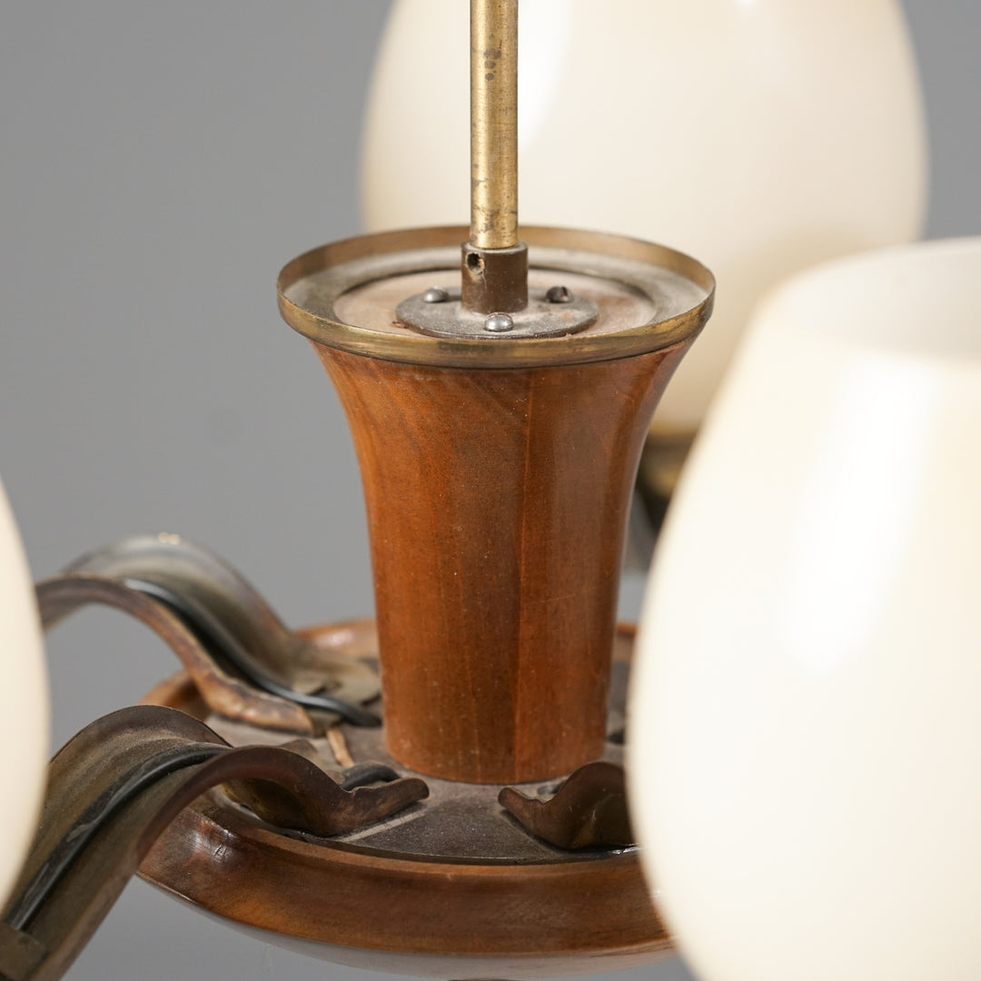 Kattovalaisin malli 1256/3, Paavo Tynell, Taito Oy, 30/40-luku