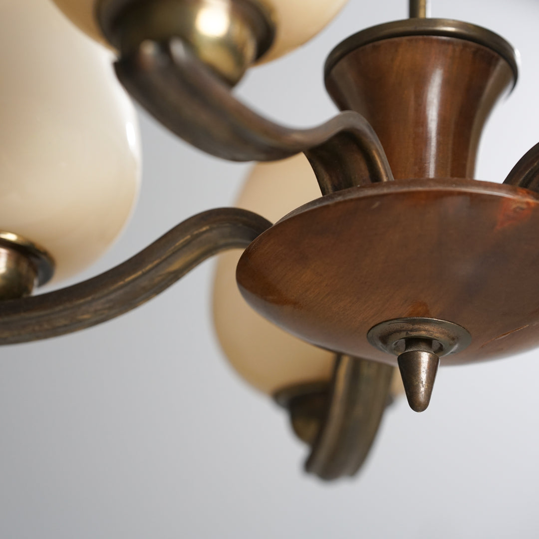 Kattovalaisin malli 1256/3, Paavo Tynell, Taito Oy, 30/40-luku