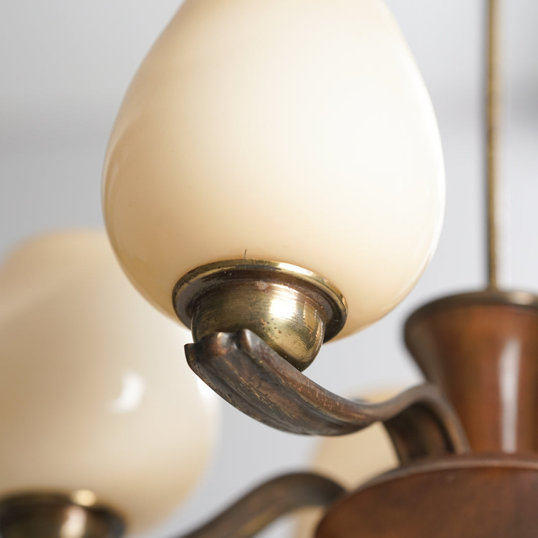 Kattovalaisin malli 1256/3, Paavo Tynell, Taito Oy, 30/40-luku