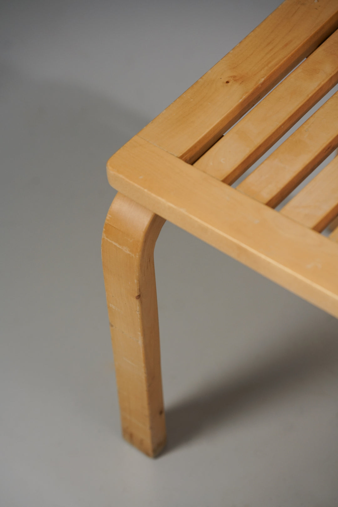 Aalto ritiläpenkki 153A, Alvar Aalto, Artek, 1900-luvun loppupuoli