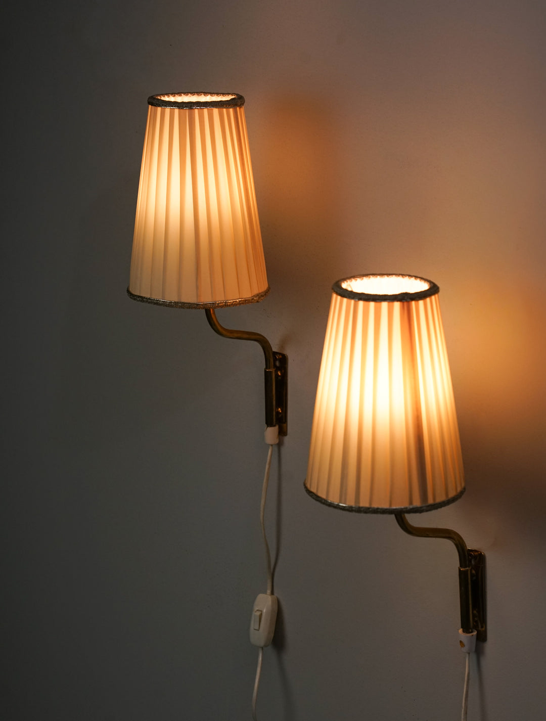 Pair of wall lights, Valinte, 1950s
