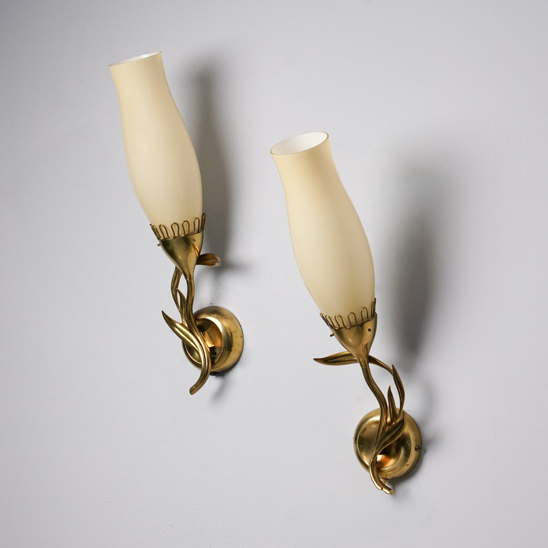 Pair of model 71020 wall lights, Mauri Almari, Idman, 1950s