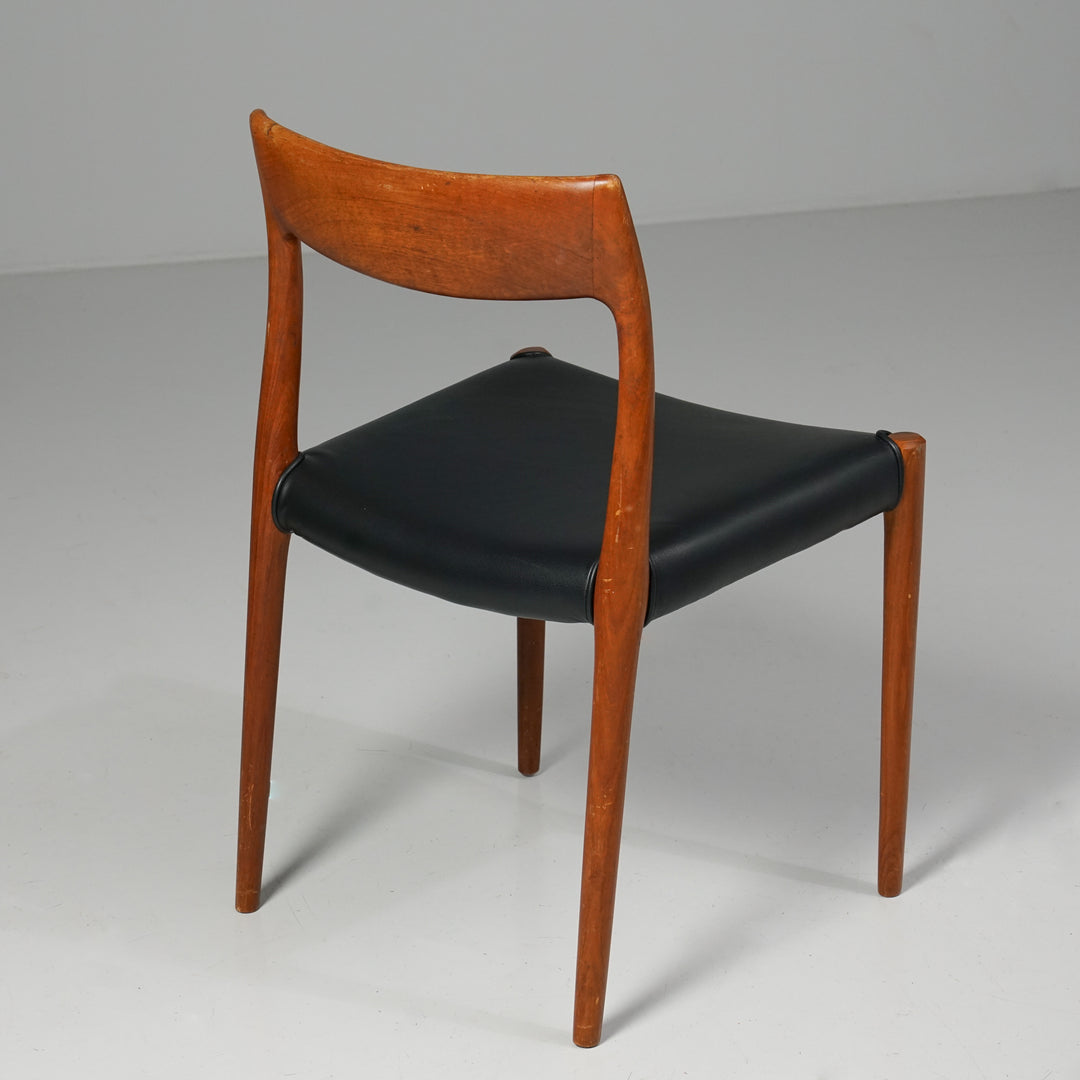 Malli 77 ruokapöydän tuolit (4 kpl), Niels Otto Møller, J.L Møllers Møbelfabrik, 60-luku