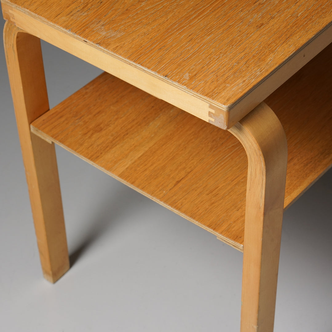 Radio table, Alvar Aalto, Oy Huonekalu- ja Rakennustyötehdas Ab, Mid-20th Century
