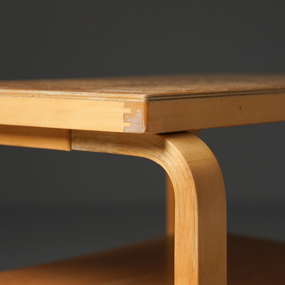 Radio table, Alvar Aalto, Oy Huonekalu- ja Rakennustyötehdas Ab, Mid-20th Century