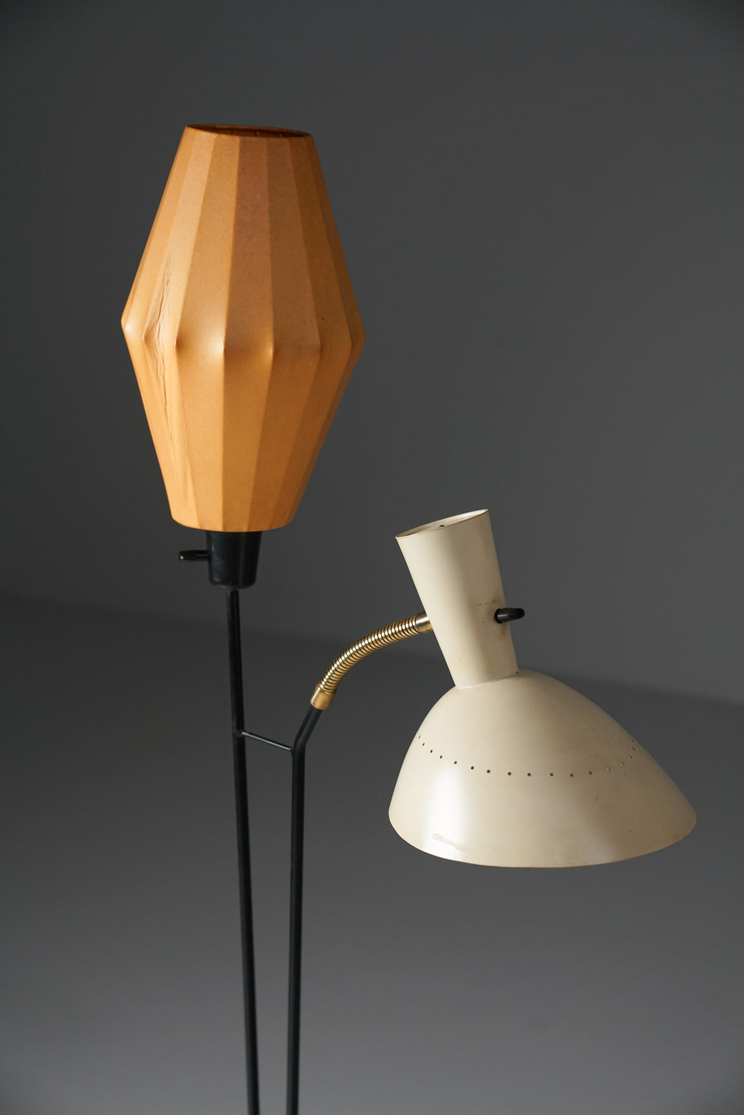 Floor lamp model 41, Hans Bergström, Ateljé Lyktan, Åhus, 1940s