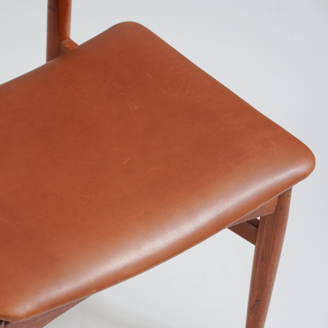 Ruokapöydän tuolit (4 kpl), Poul Hundevad, 60-luku