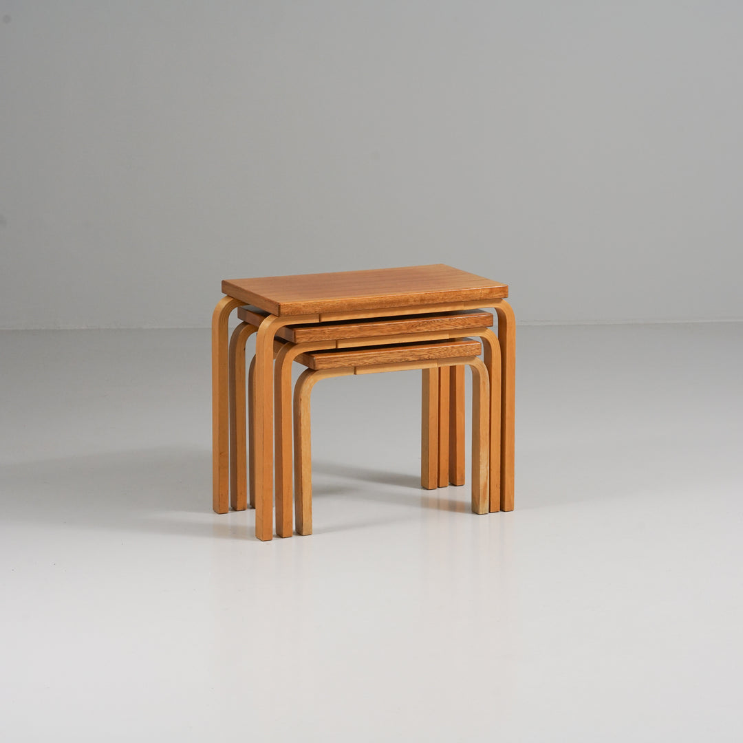 Sarjapöytä, Alvar Aalto, Oy Huonekalu- ja Rakennustyötehdas Ab, 50-luku