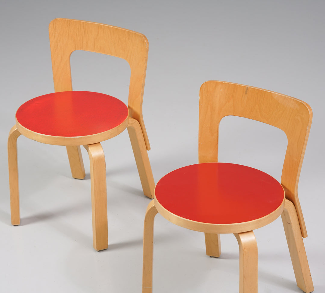 Pair of Model N65 children's chairs, Alvar Aalto, Artek, Late 20th century 