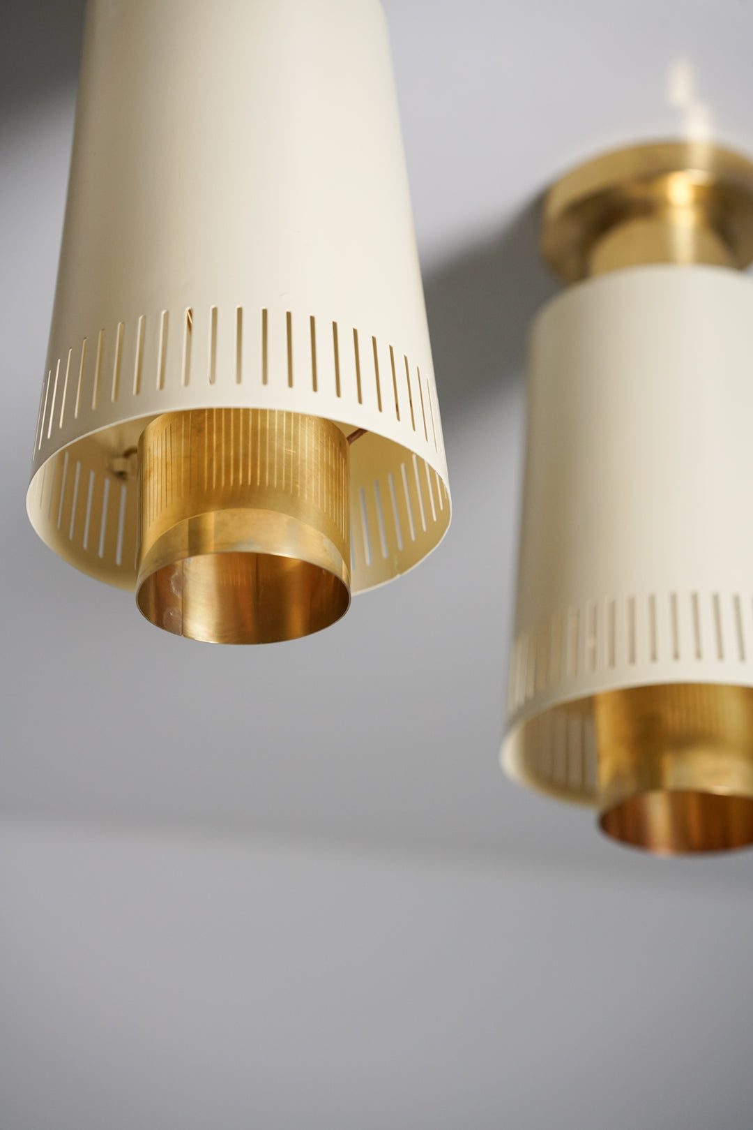 Malli 9067 kattovalaisimet (3 kpl), Paavo Tynell, Taito Oy, 50-luku