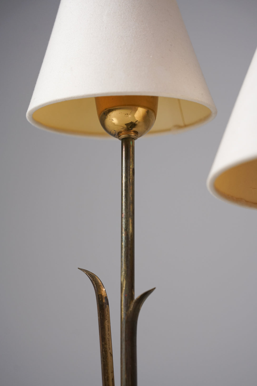 Harvinainen pöytävalaisin, Valinte, 50-luku