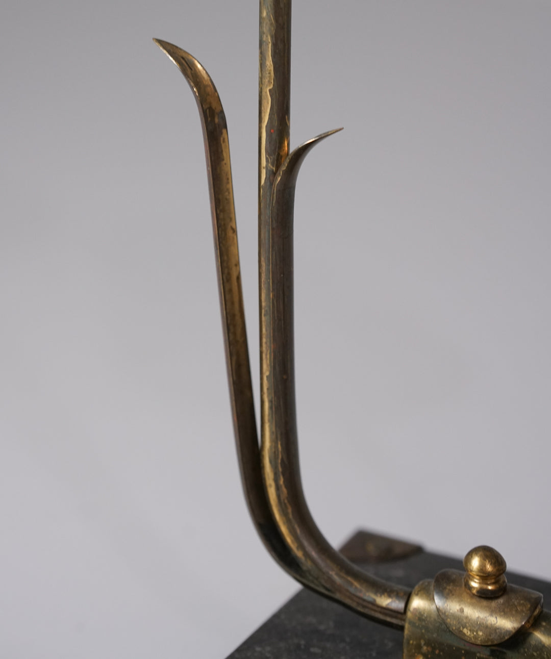 Harvinainen pöytävalaisin, Valinte, 50-luku