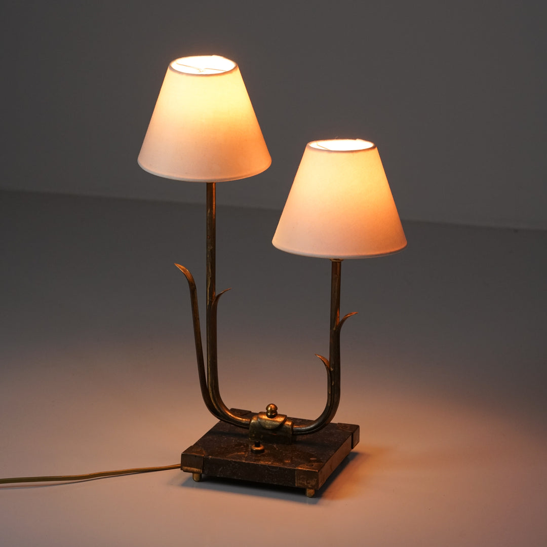 Harvinainen pöytävalaisin, Valinte, 50-luku